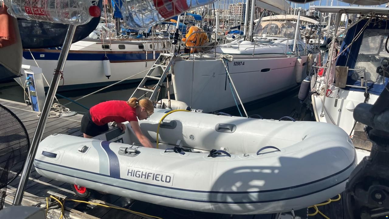 Beneteau Oceanis 43