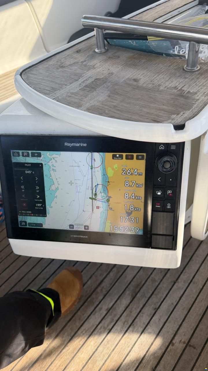 Beneteau Oceanis 43