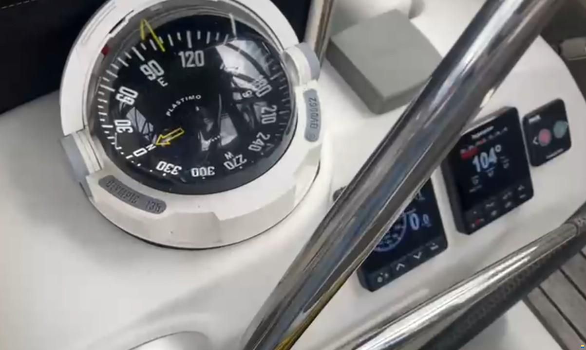 Beneteau Oceanis 43