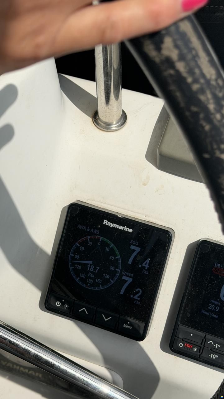 Beneteau Oceanis 43