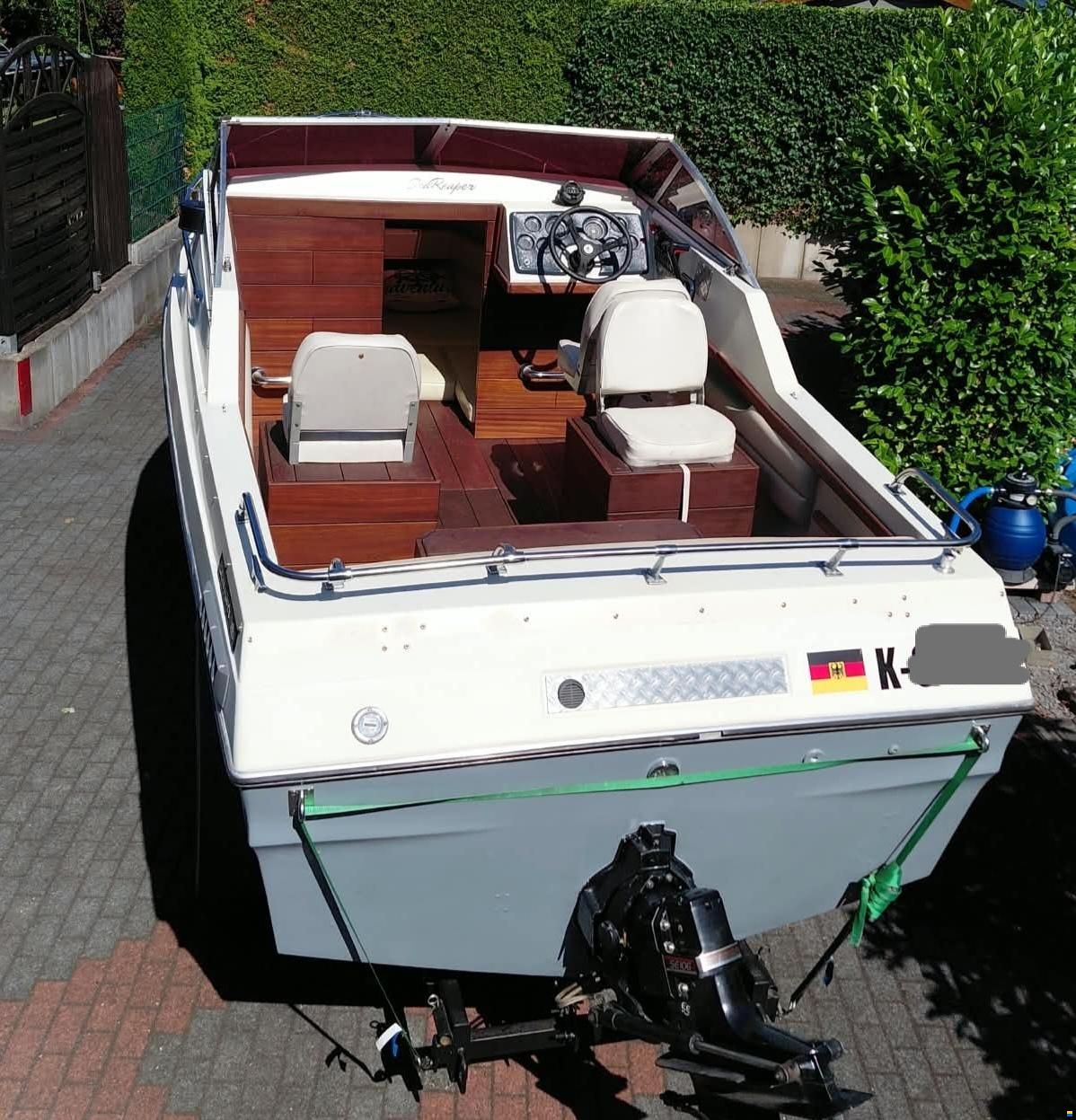 Century Raven 210 CC