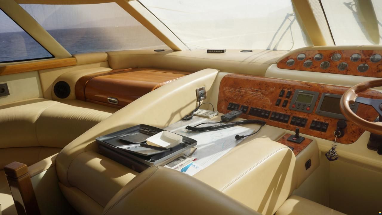 Sealine T52 FLYBRIDGE