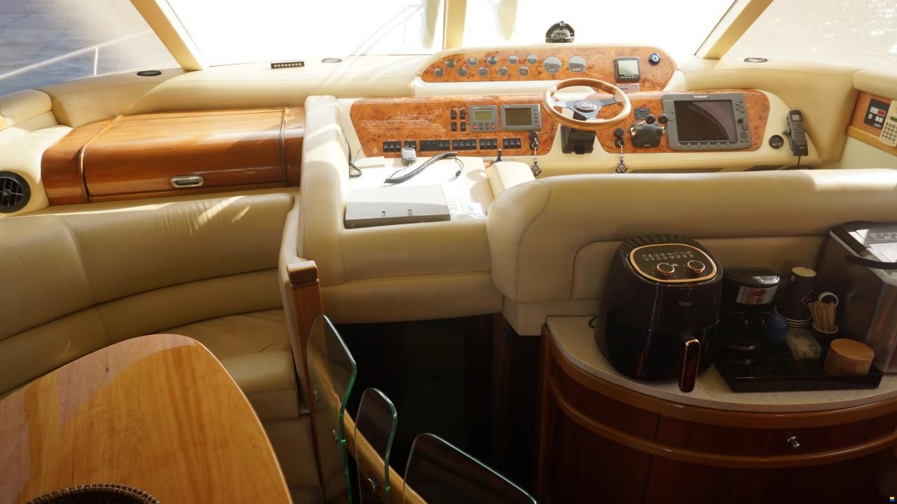 Sealine T52 FLYBRIDGE