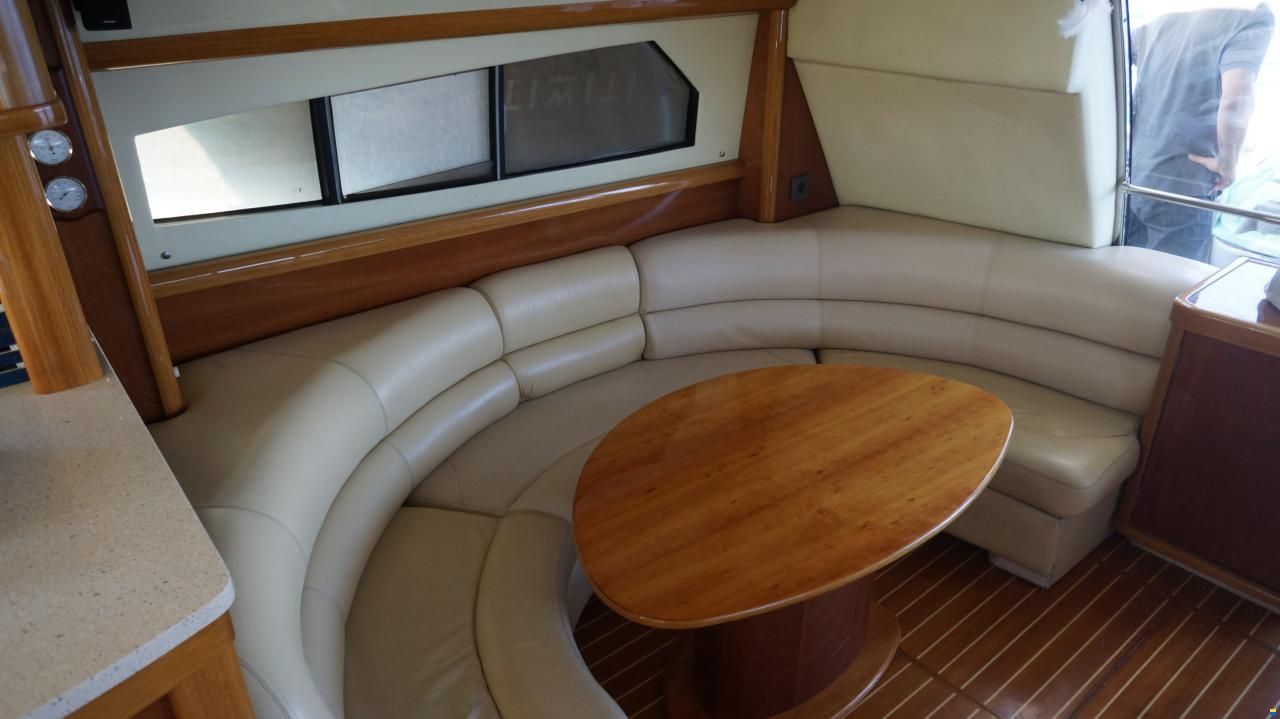 Sealine T52 FLYBRIDGE