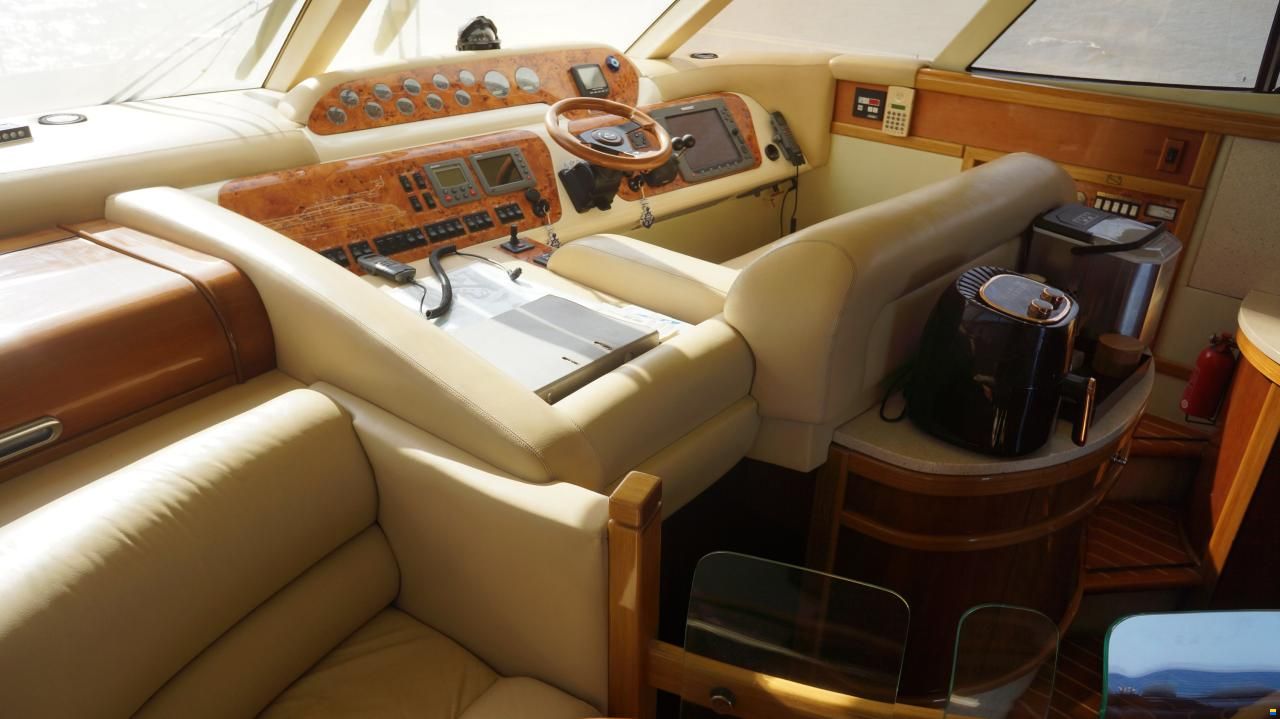 Sealine T52 FLYBRIDGE