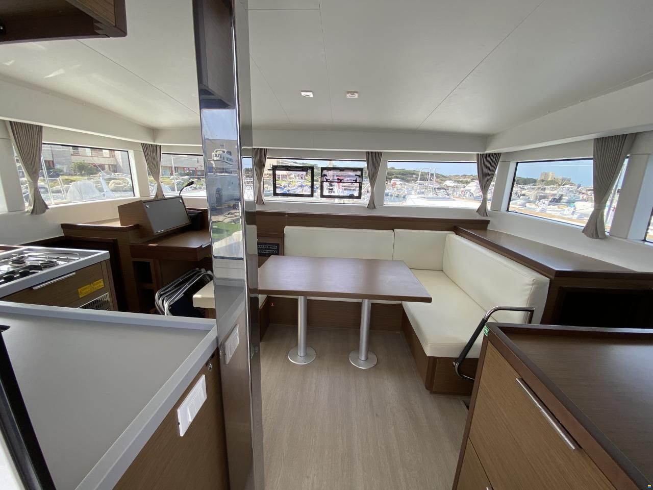 Lagoon 40