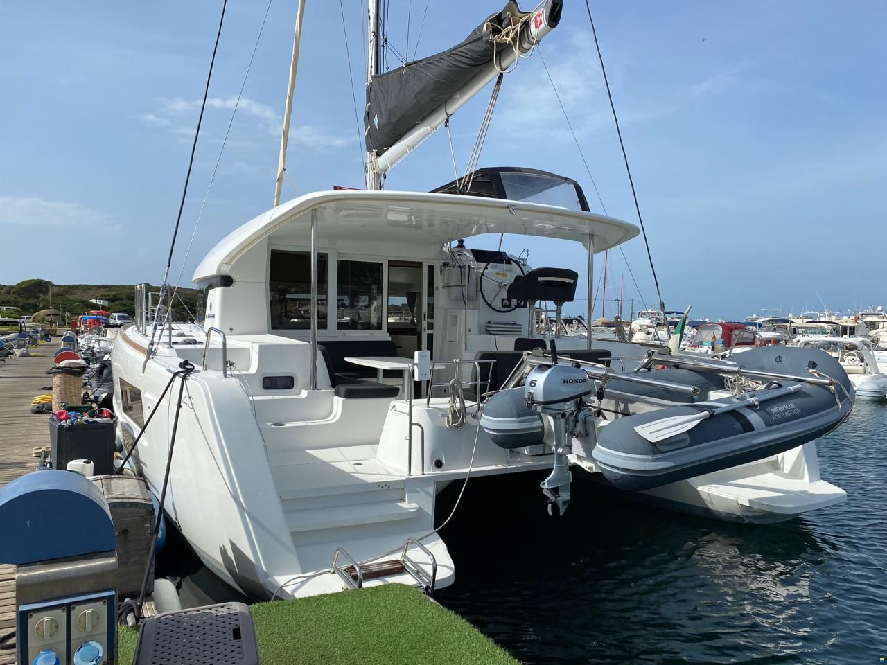 Lagoon 40