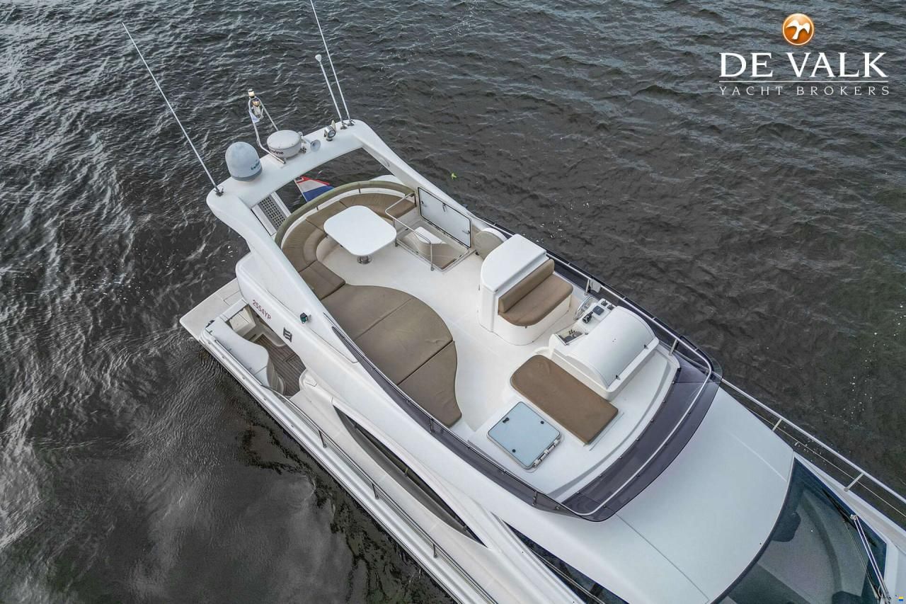 Ferretti 550
