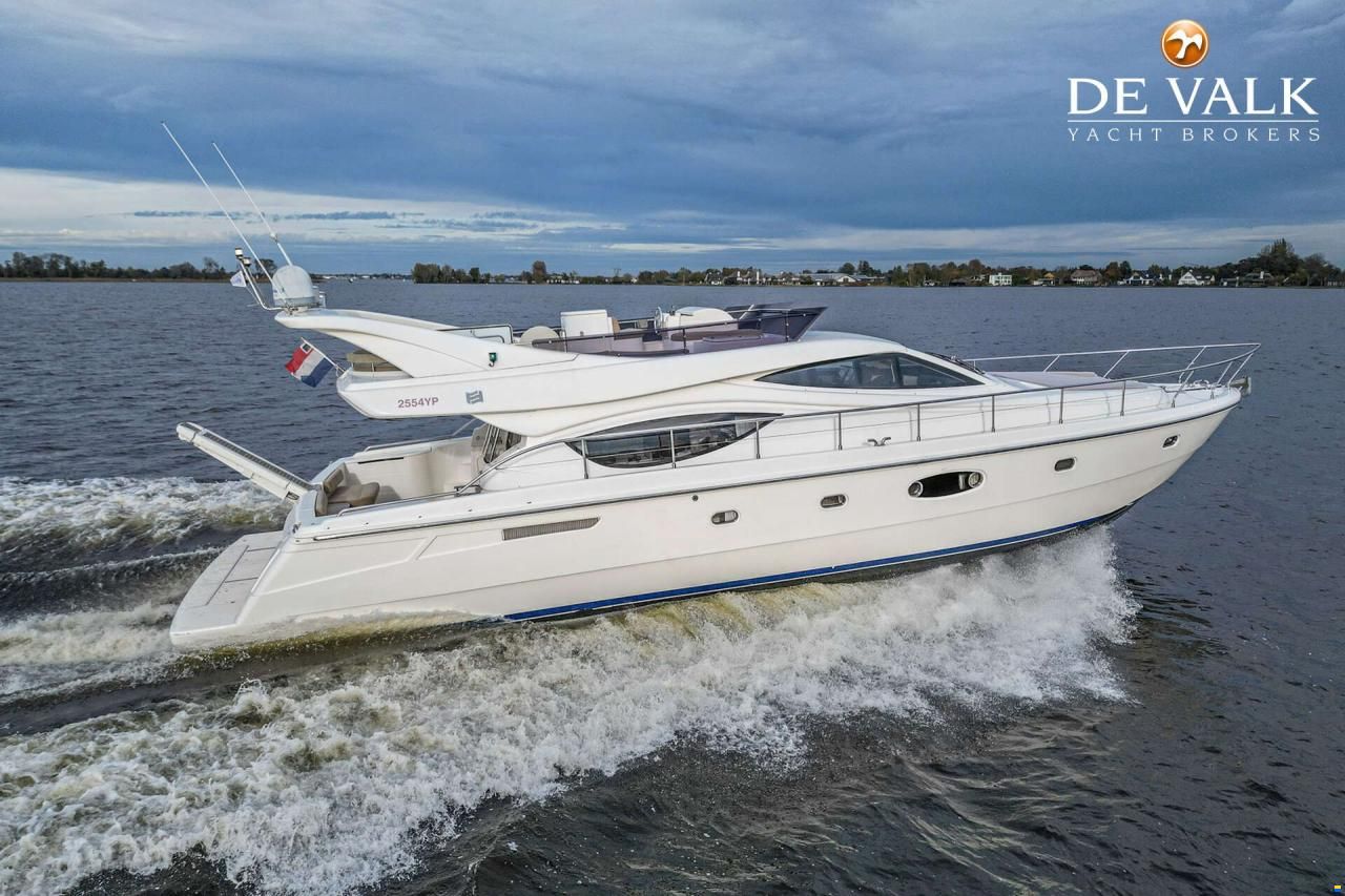 Ferretti 550