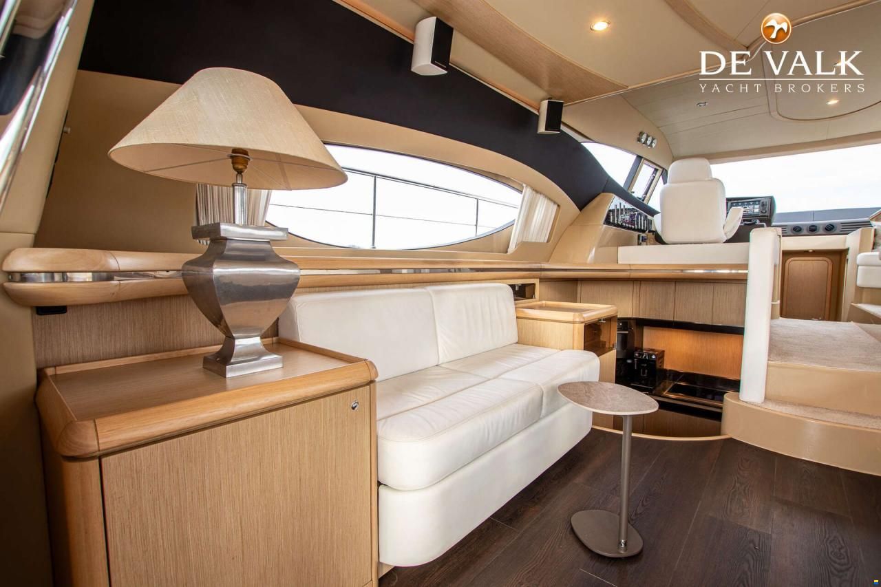 Ferretti 550