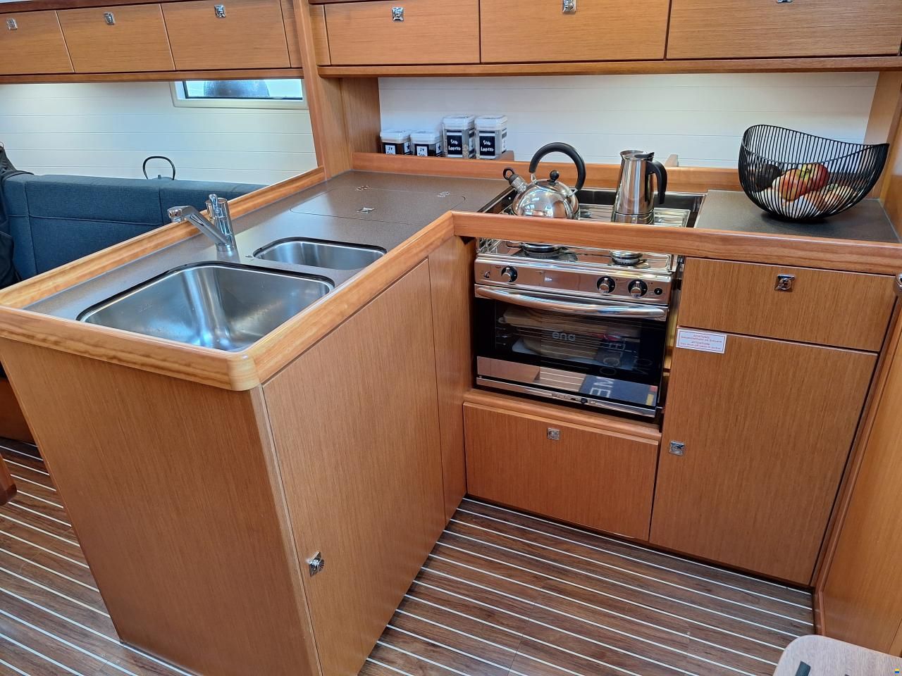 Bavaria Cruiser 37