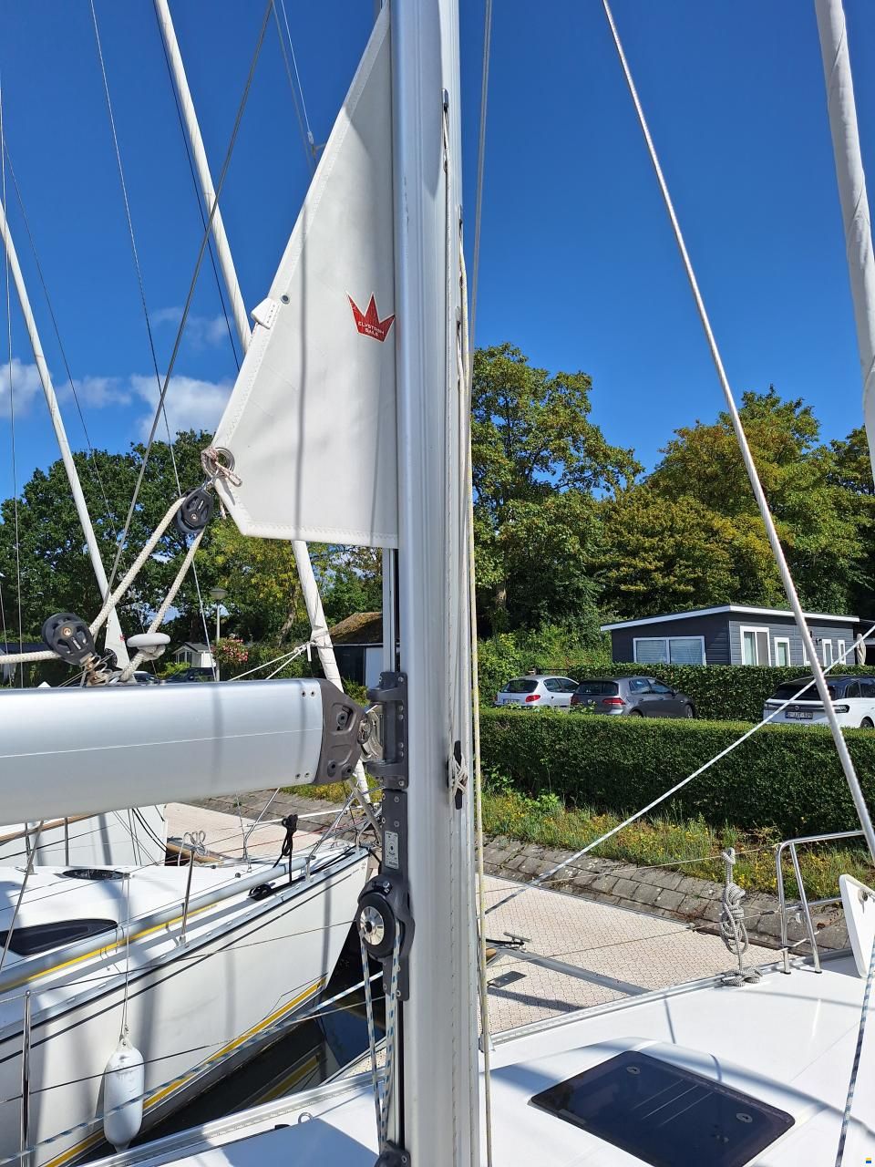 Bavaria Cruiser 37