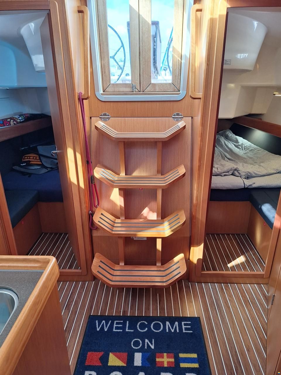 Bavaria Cruiser 37