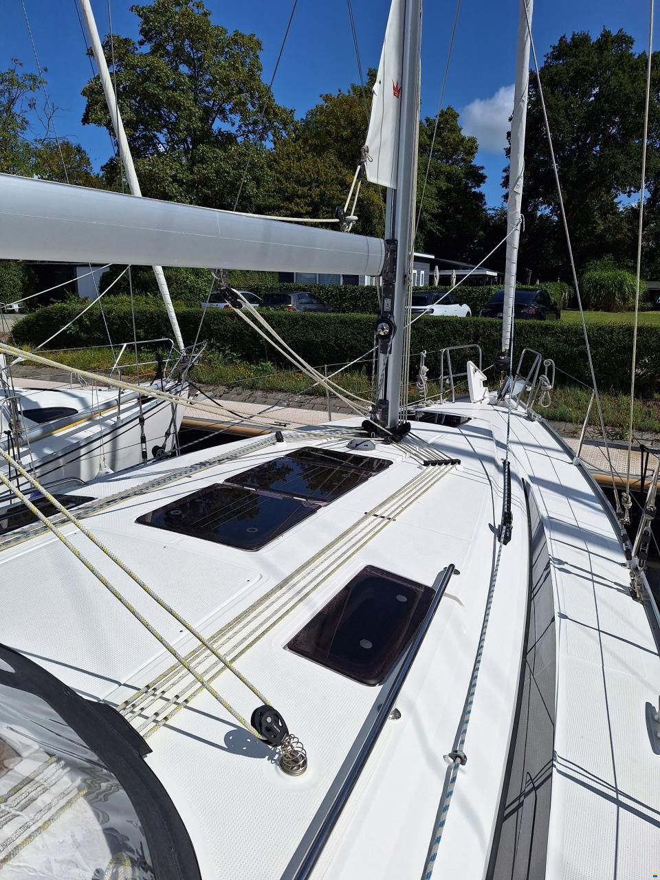 Bavaria Cruiser 37