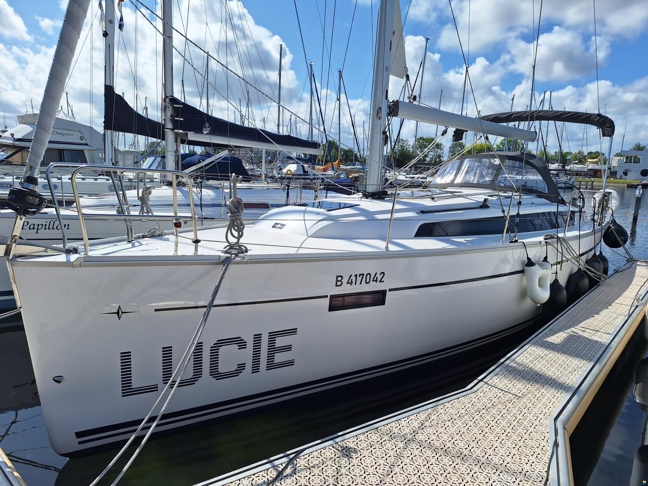 Bavaria Cruiser 37