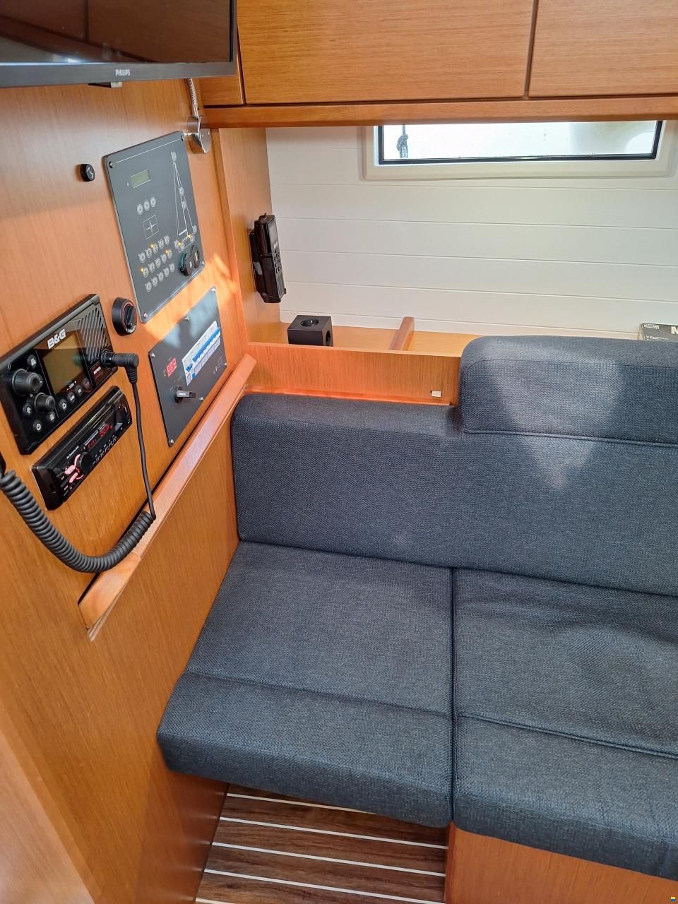 Bavaria Cruiser 37