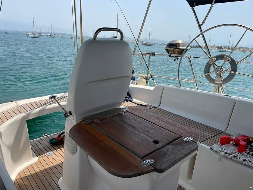 Bavaria Cruiser 37
