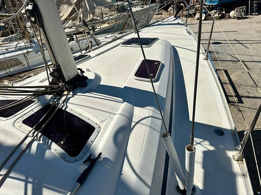 Bavaria Cruiser 37