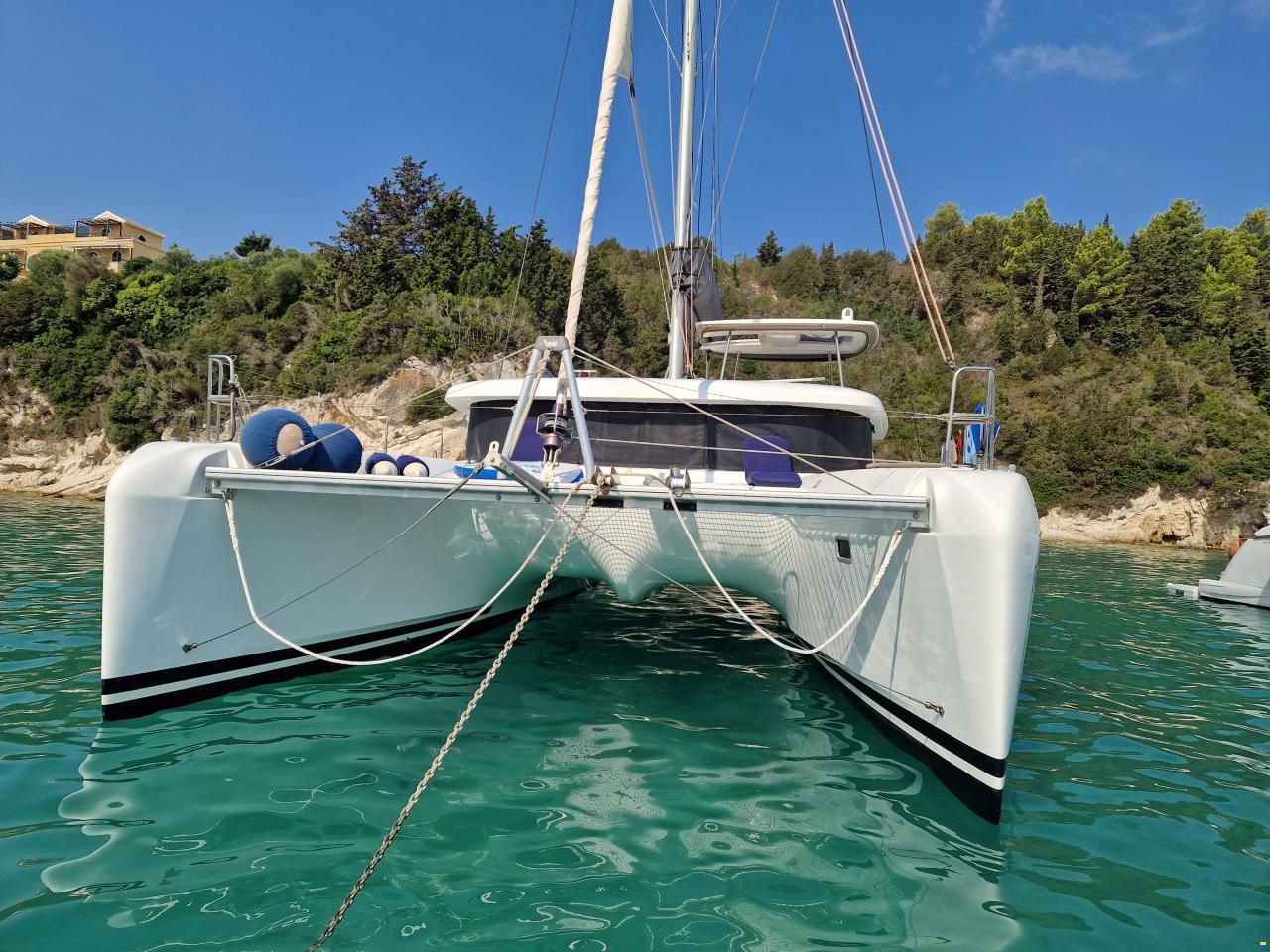 Lagoon 42