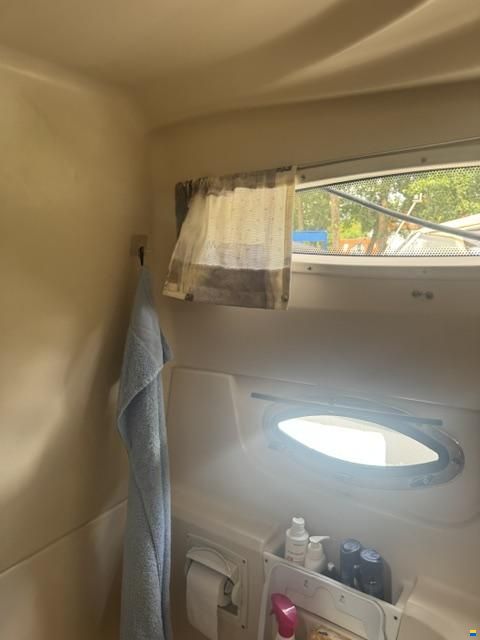 Regal 2565 Window Express