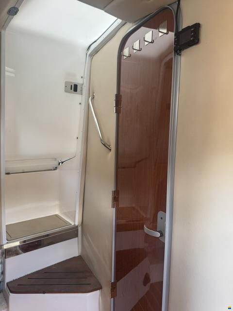 Regal 2565 Window Express