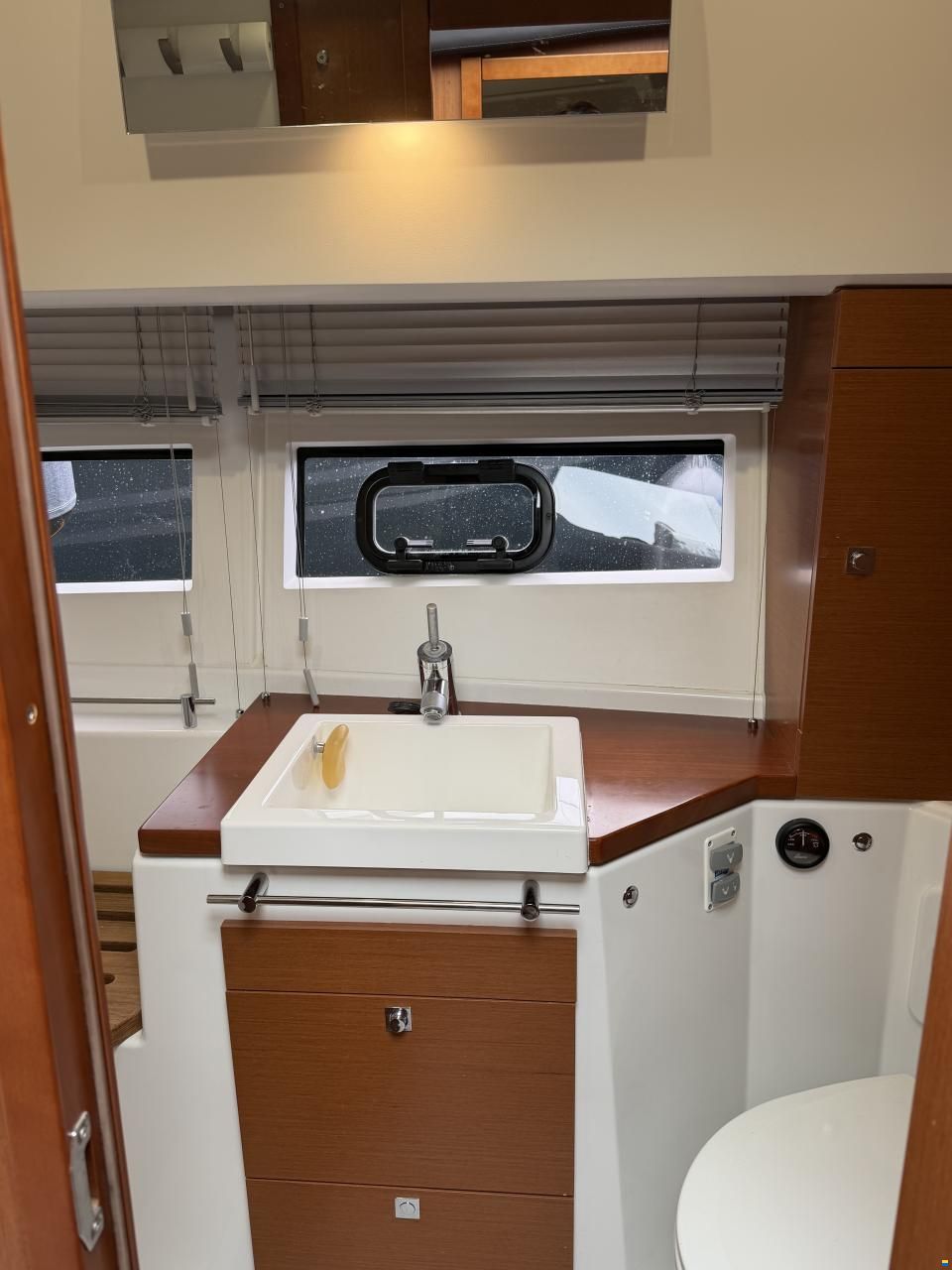 Jeanneau NC 11