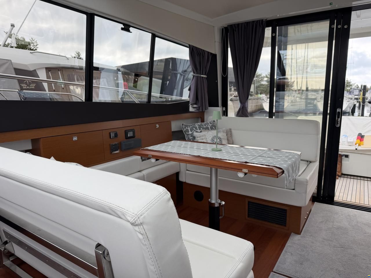 Jeanneau NC 11