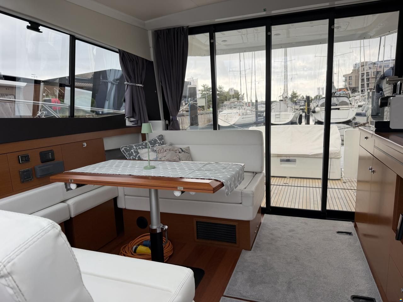 Jeanneau NC 11