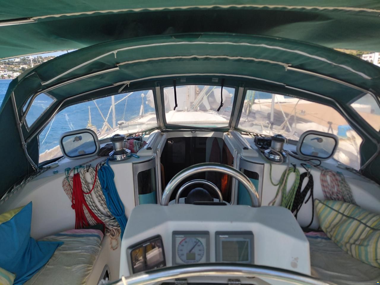 Beneteau Oceanis 351