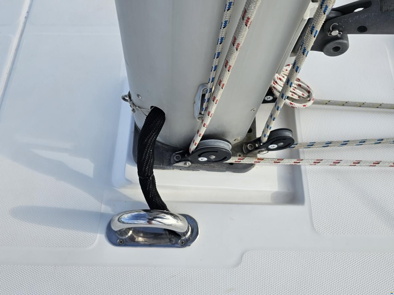 Robertson&Caine Leopard 40