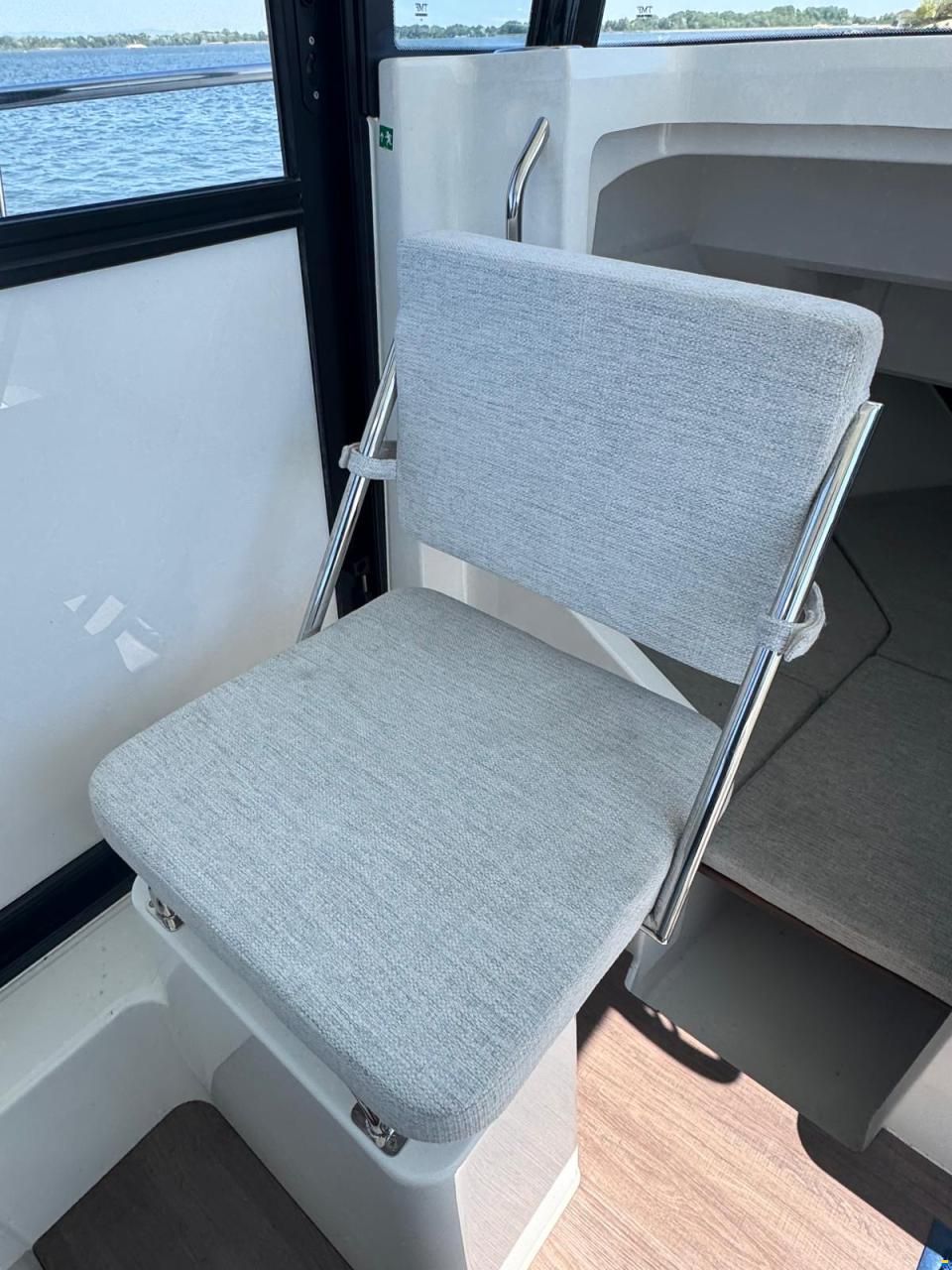 Jeanneau 795 sport