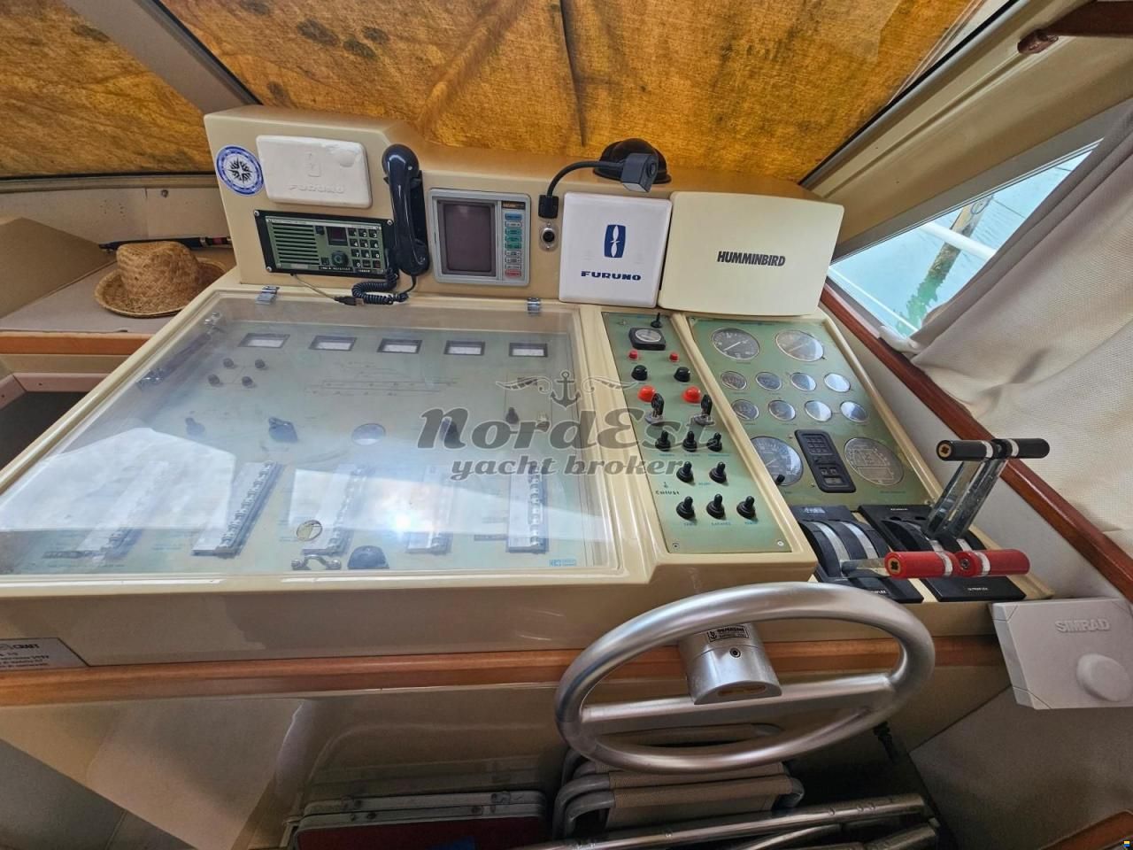 Ferretti 39