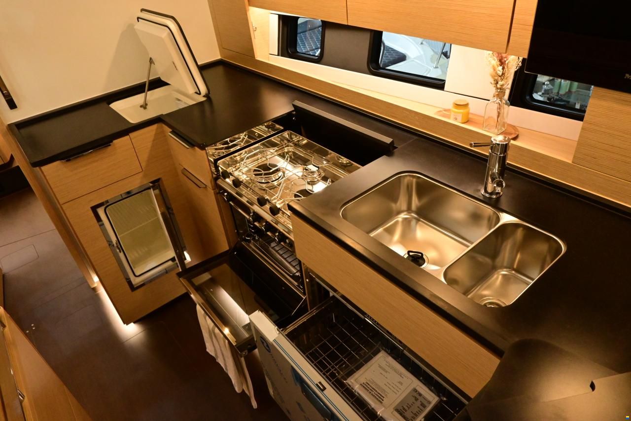 Hanse 460