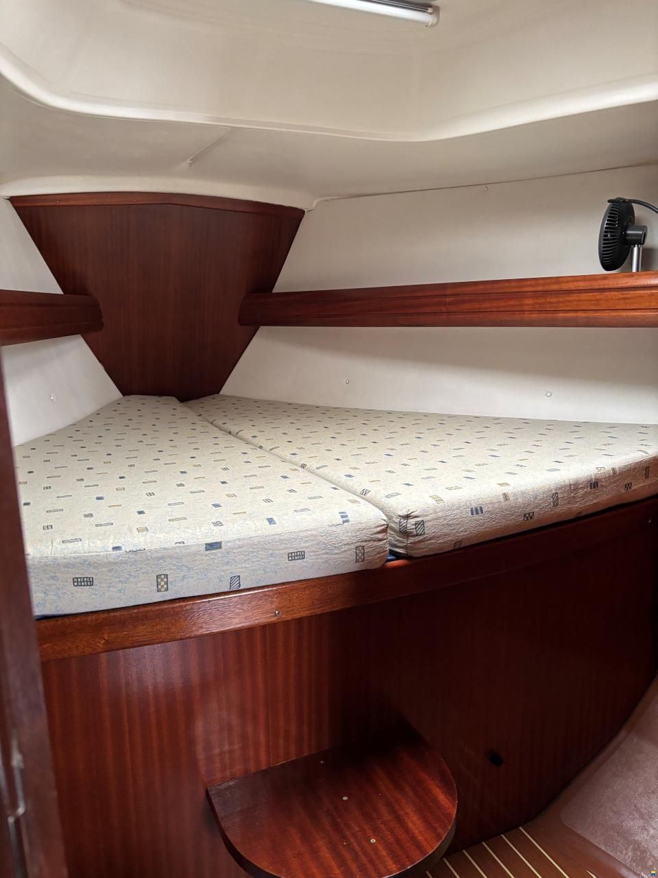 Bavaria 37