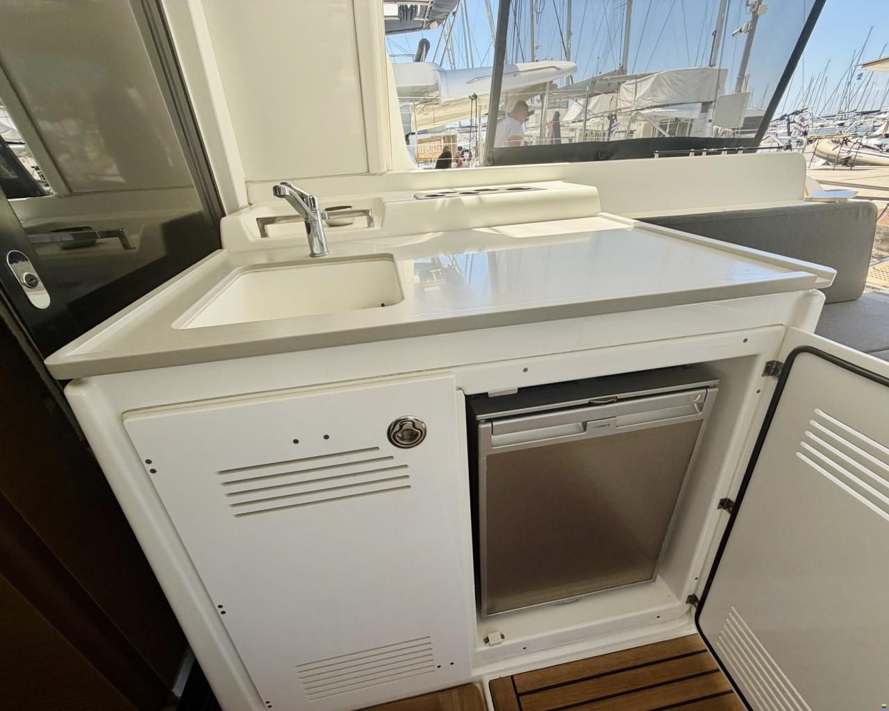 Lagoon 46