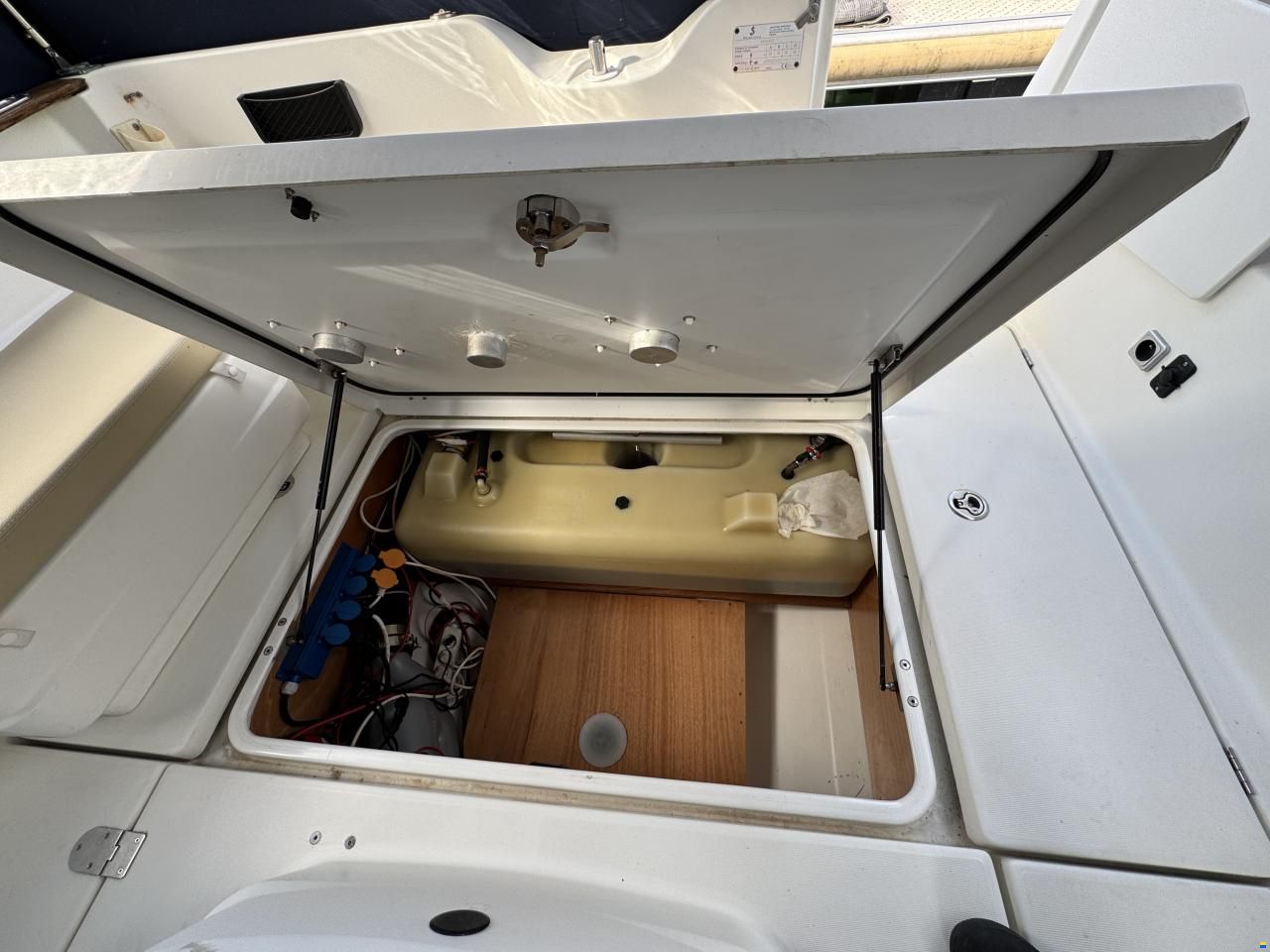 Beneteau Antares 7