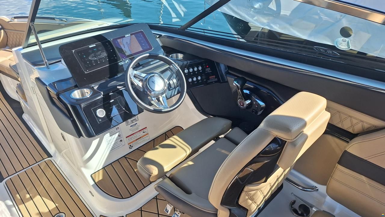 Sea Ray SLX 260 Surf