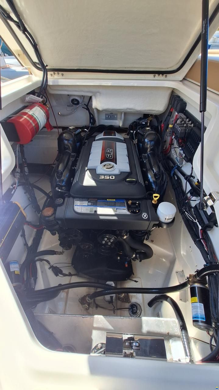 Sea Ray SLX 260 Surf