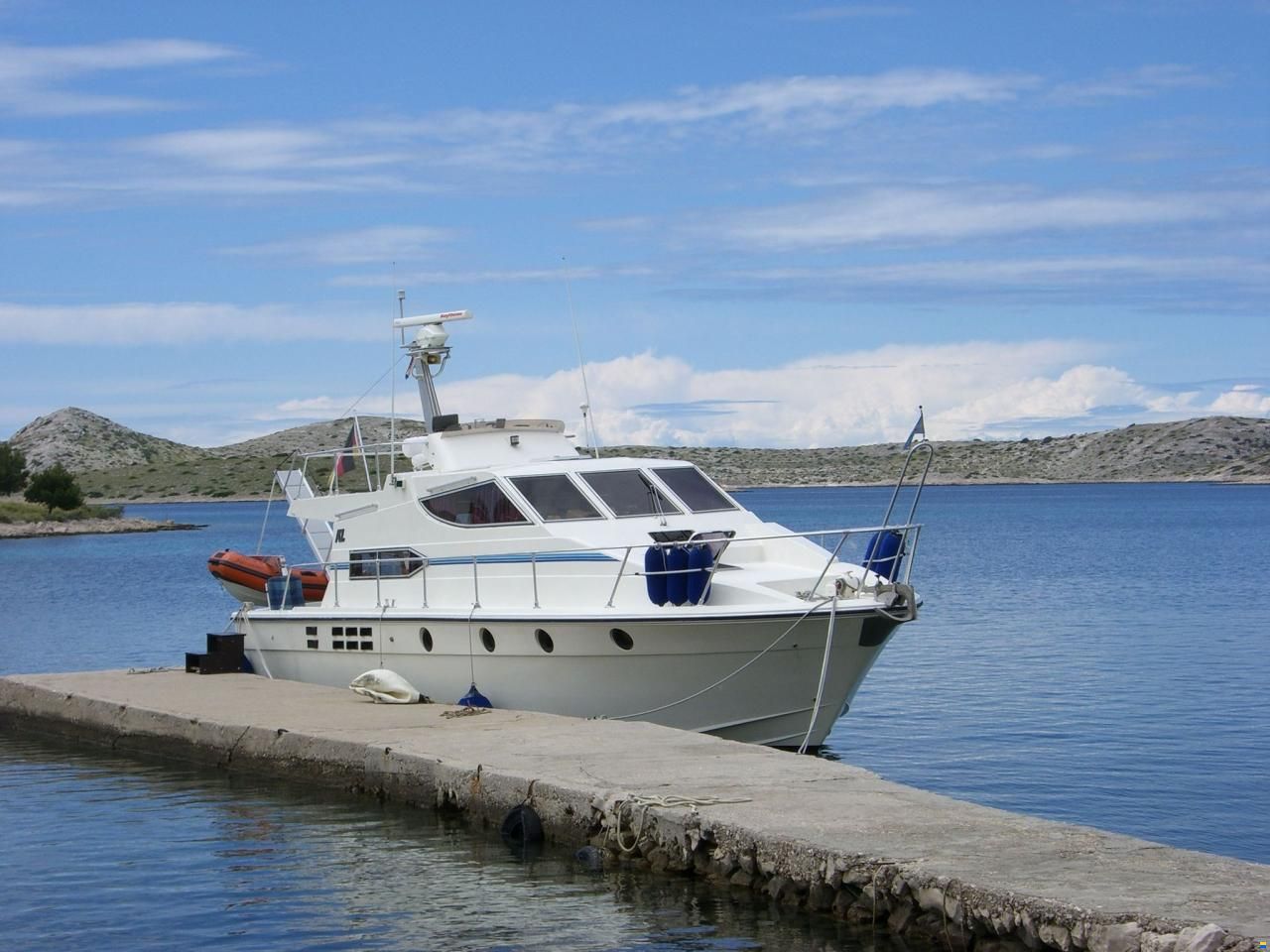 Azimut 38