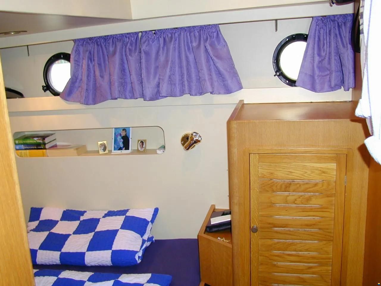 Azimut 38