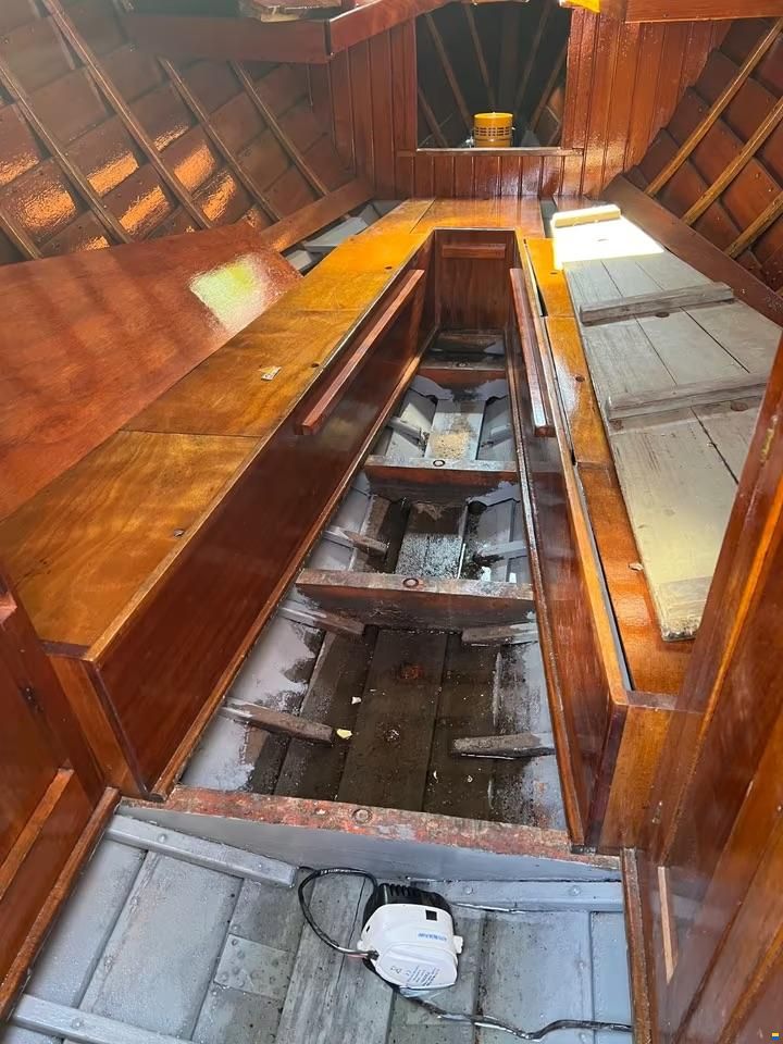 Mahagoni-Backdecker