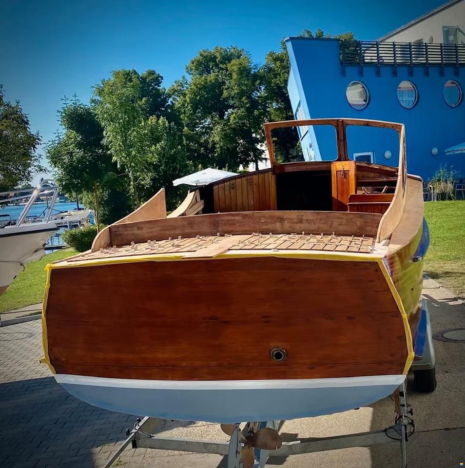 Mahagoni-Backdecker