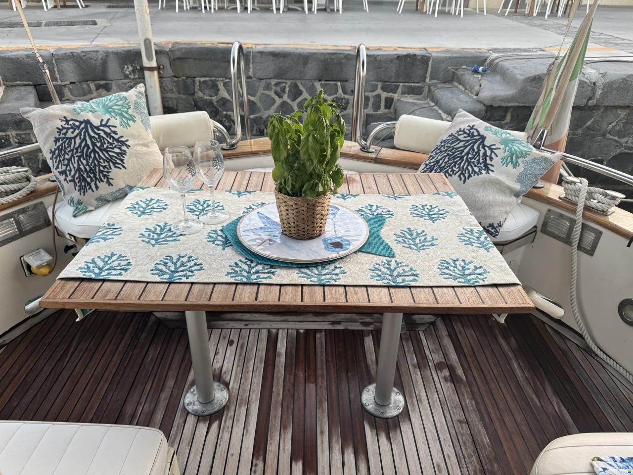 Aquamarine Yachts Acquamarina 9 cabin