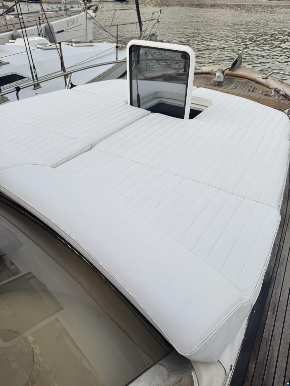 Aquamarine Yachts Acquamarina 9 cabin