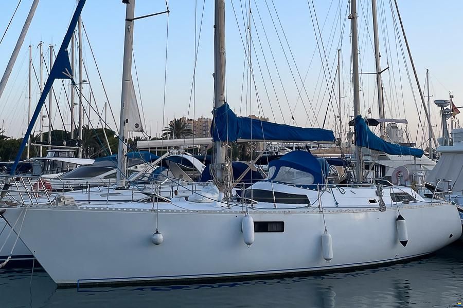 North Wind Mistral 40