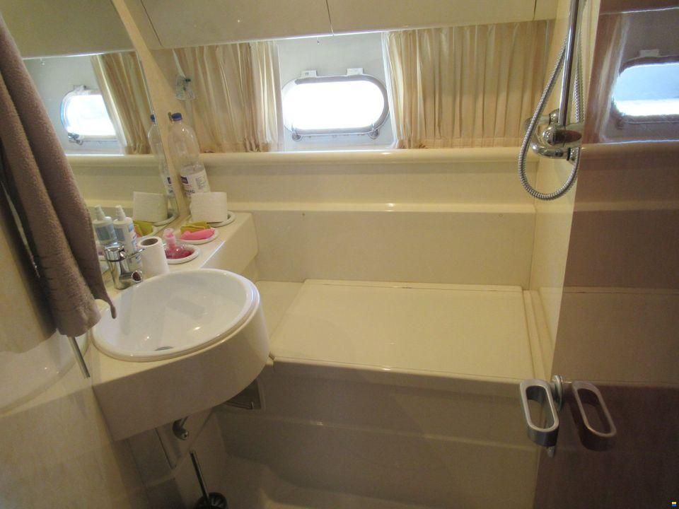 Ferretti 43 Fly