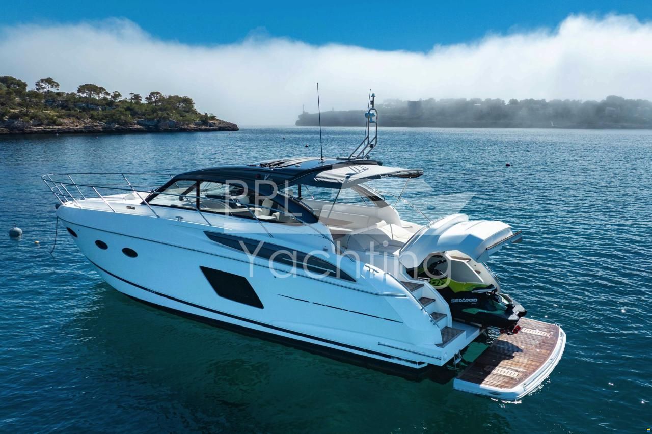 Princess V48 Open