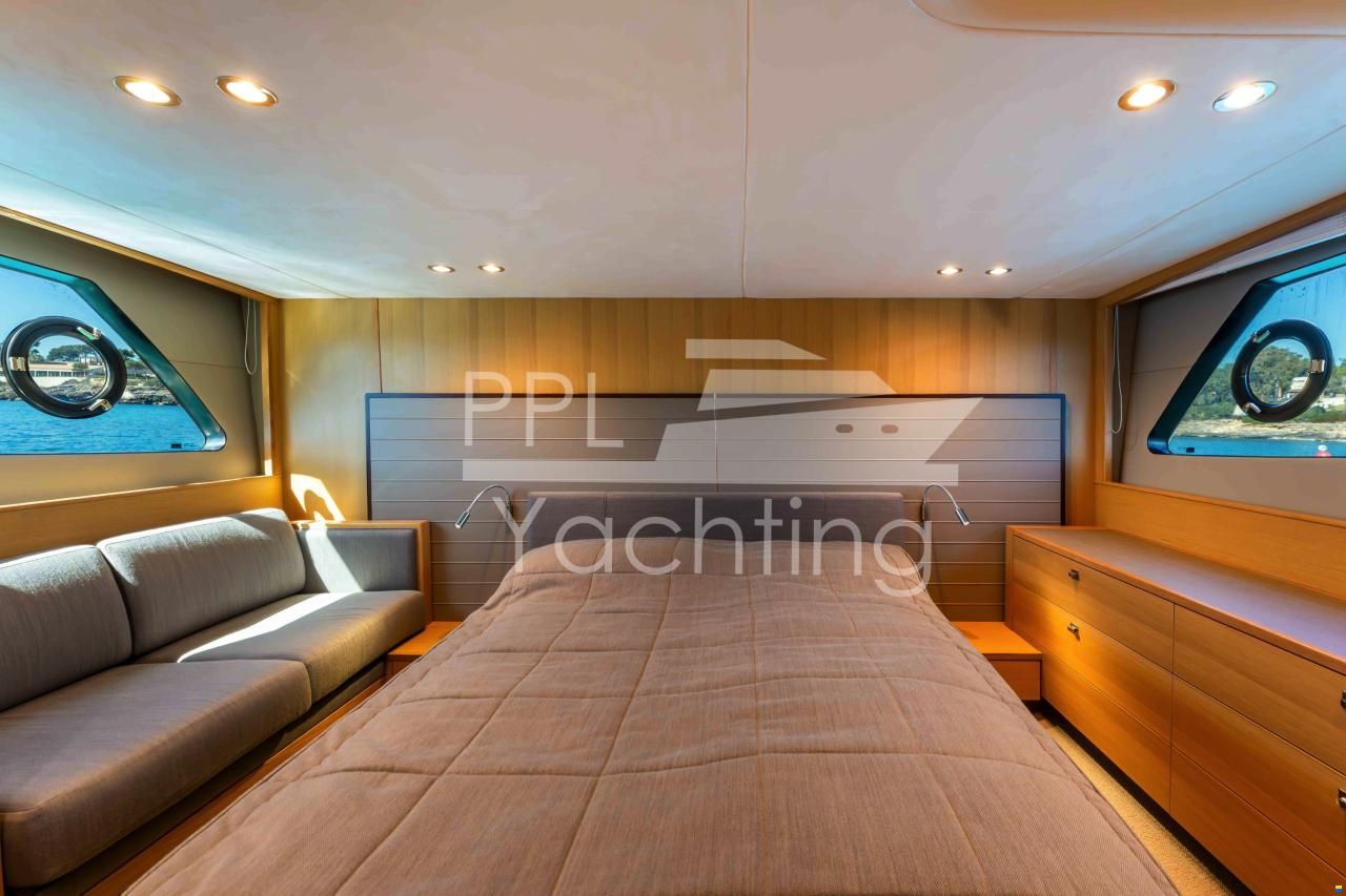 Princess V48 Open