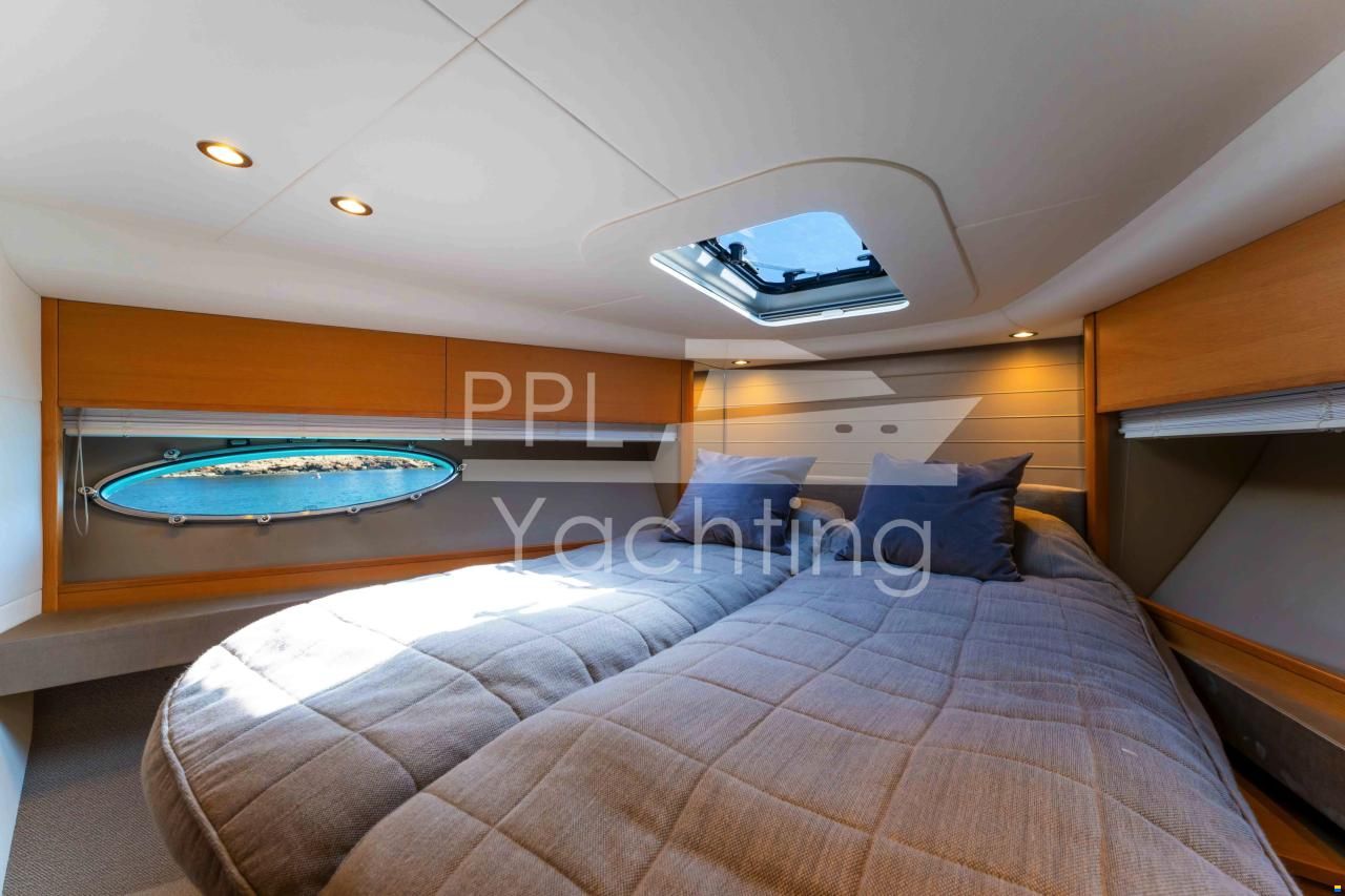 Princess V48 Open