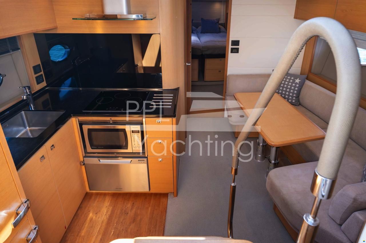 Princess V48 Open